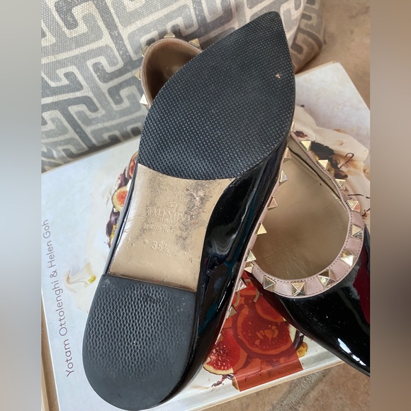 AUTHENTIC VALENTINO ROCKSTUD FLATS. - Picture 5 of 5